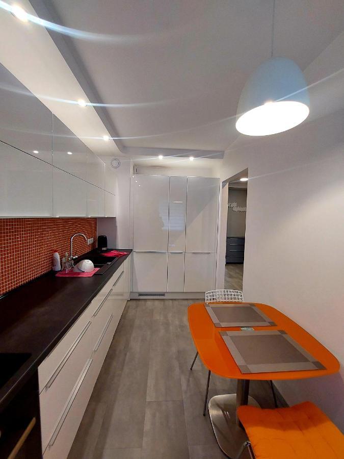 Appartement Nowoczesna Kawalerka à Lublin Extérieur photo